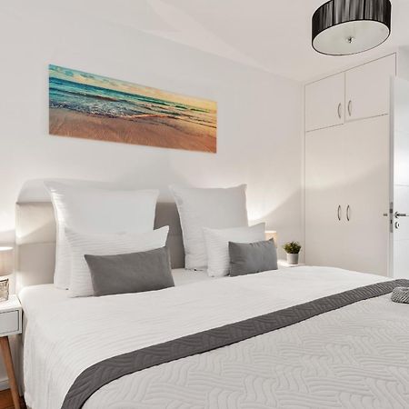 Horizont- Direkt Am Wasser, Hafenblick, Fahrstuhl, Sauna, Ueberdachter Balkon オルペニッツ エクステリア 写真