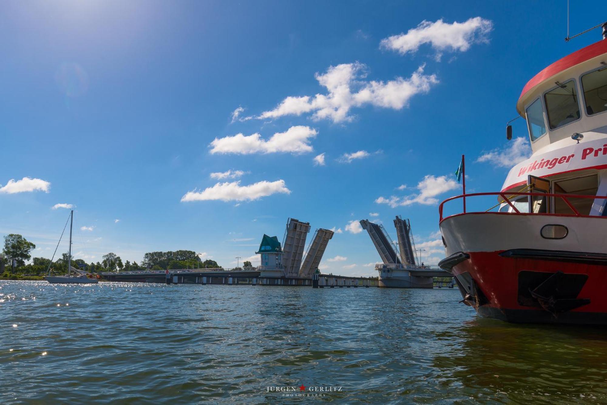 Horizont- Direkt Am Wasser, Hafenblick, Fahrstuhl, Sauna, Ueberdachter Balkon オルペニッツ エクステリア 写真